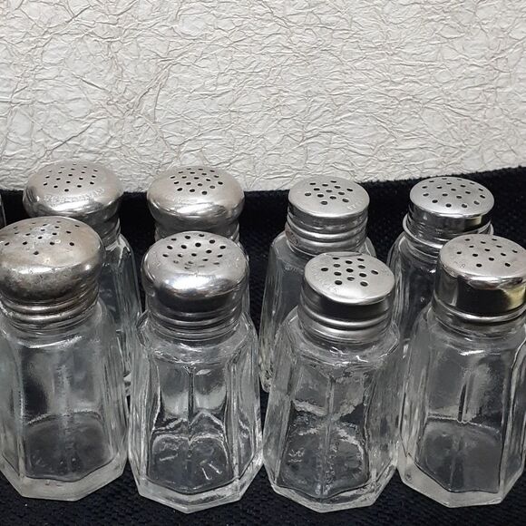 Vintage 12 pc. salt & pepper shakers square diner/Hazel Atlas, 1960's - Picture 4 of 9